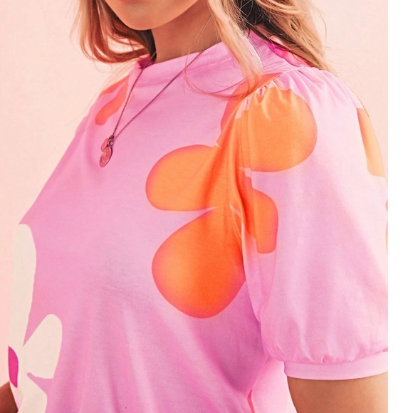 09 Boho Floral Print Puff Short Sleeve Blouse - Picture 2 of 5